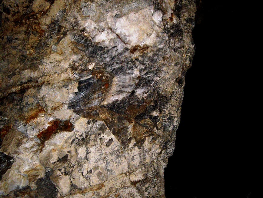 Fluorite calcite galena nelle miniere di Dossena in Val Brembana, Bergamo