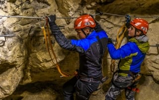 Parco Speleologico di Dossena, Val Brembana, provincia di Bergamo. Percorso attrezzato in sicurezza.
